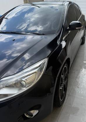 FORD FOCUS 2.0 TITANIUM 16V FLEX 4P POWERSHIFT FORD FOCUS 2.0 TITANIUM 16V FLEX 4P POWERSHIFT